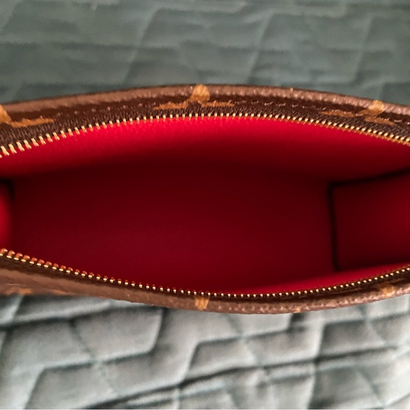 Louis Vuitton Toilette 19 from the new Trio set. - Picture 6 of 8